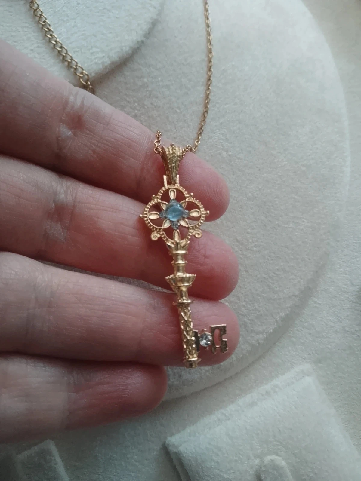 Collier clé avec pierre de kyanite naturelle – photo 3